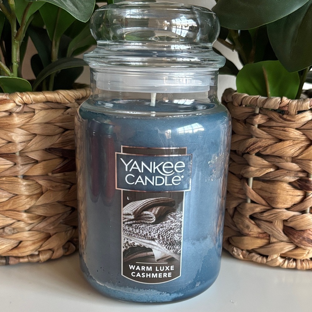 Warm Luxe Cashmere Single Wick Yankee Candle